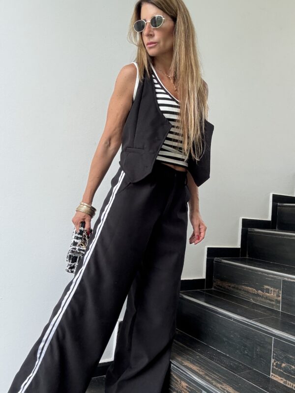 Pantalon Ritta negro  pana  vivos off white - Image 3