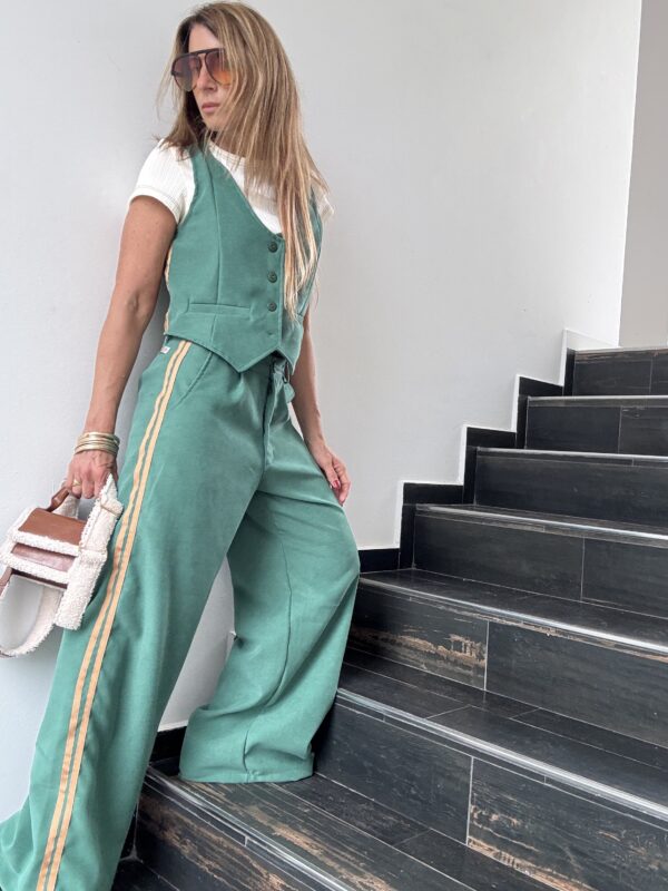 Pantalon Ritta verde benetton pana  vivos off white - Image 7
