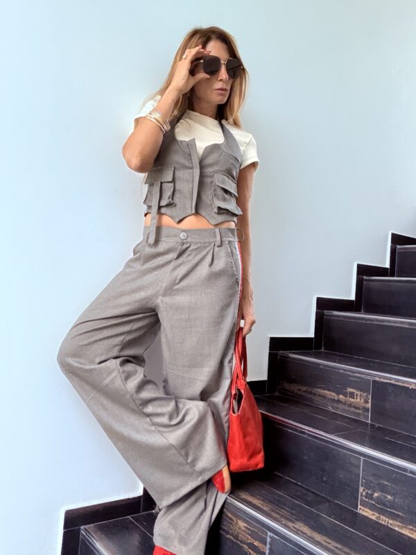 Pantalon sastrero Ritta Bridgerton gris - Image 7