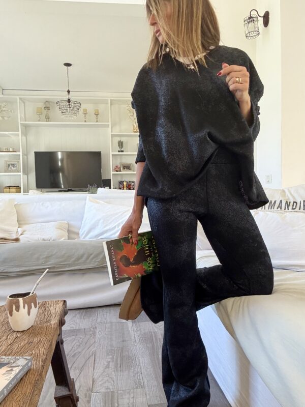 Sweater otoño negro - Image 9