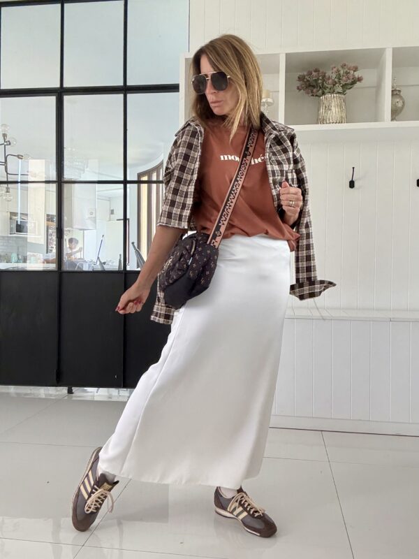 Falda lencera off white sedita kim - Image 2