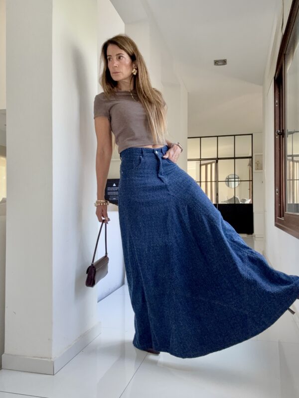 Falda crush denim texturizada dark