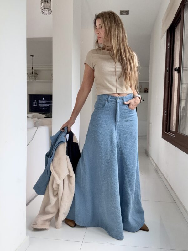 Falda crush denim texturizada light - Image 8