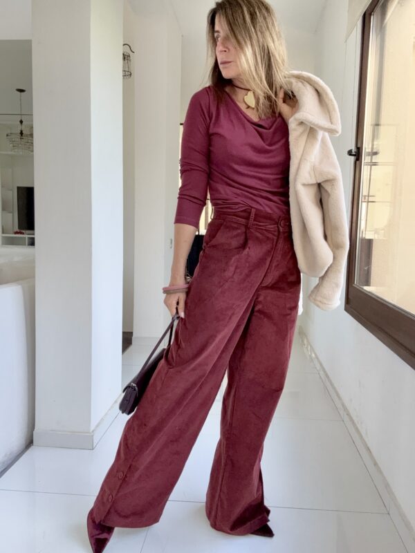Pantalon GOT pana guinda - Image 4