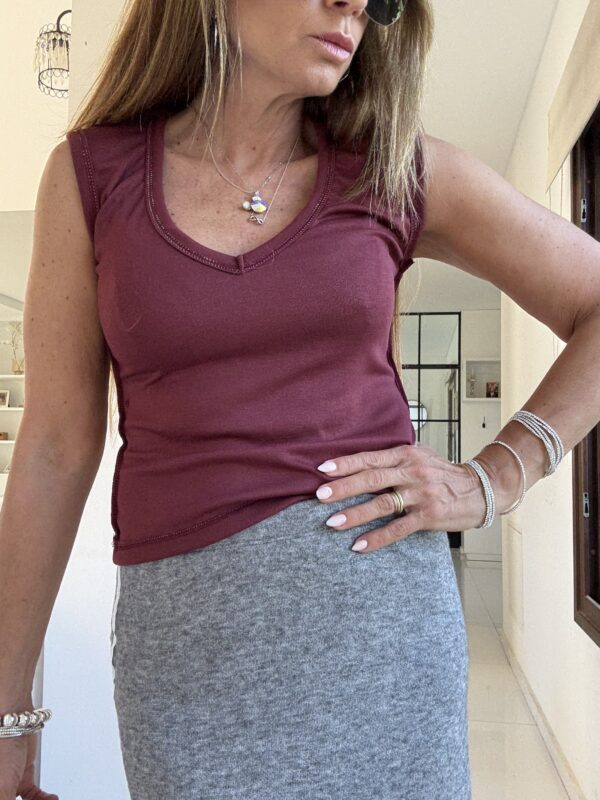 Musculosa Carmín lanilla bordo - Image 3