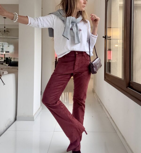 Pantalón Dumbo pana guinda