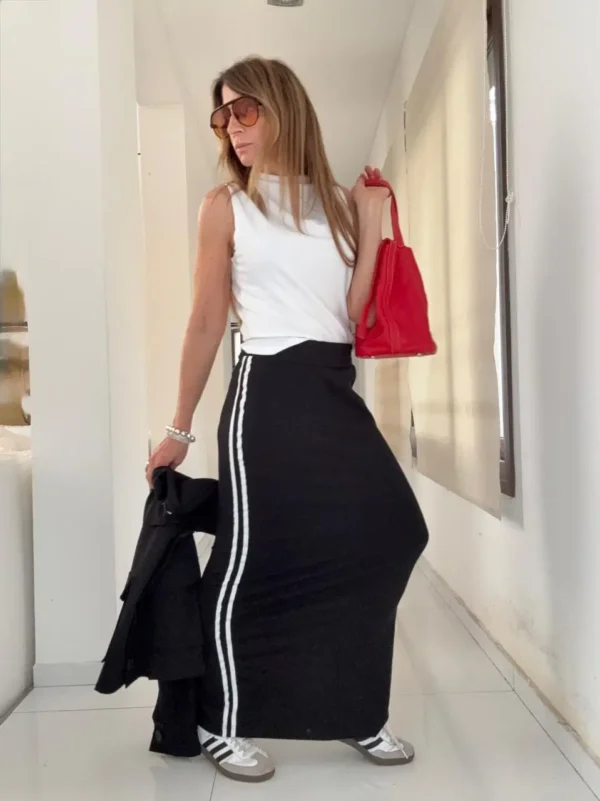 Falda Ayra negra vivos off white coleccion invernalia - Image 6