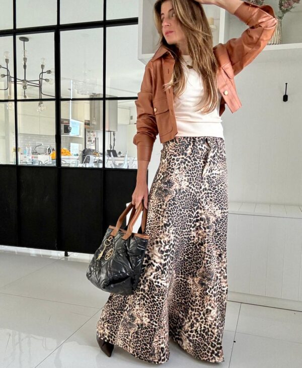 Falda crush animal chocolate y negro gabardina