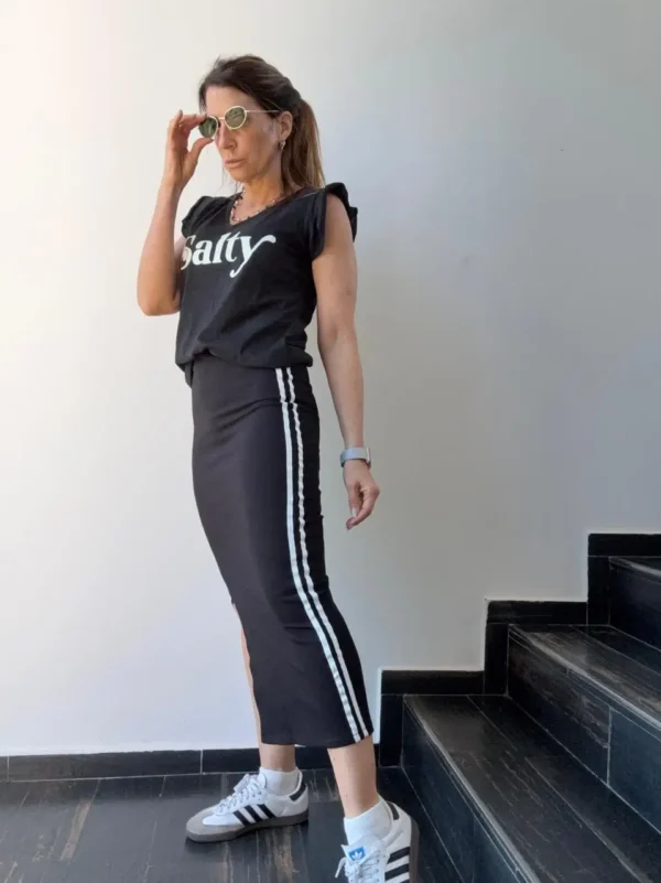 Falda Magic Kingdom negra vivos off white coleccion invernalia
