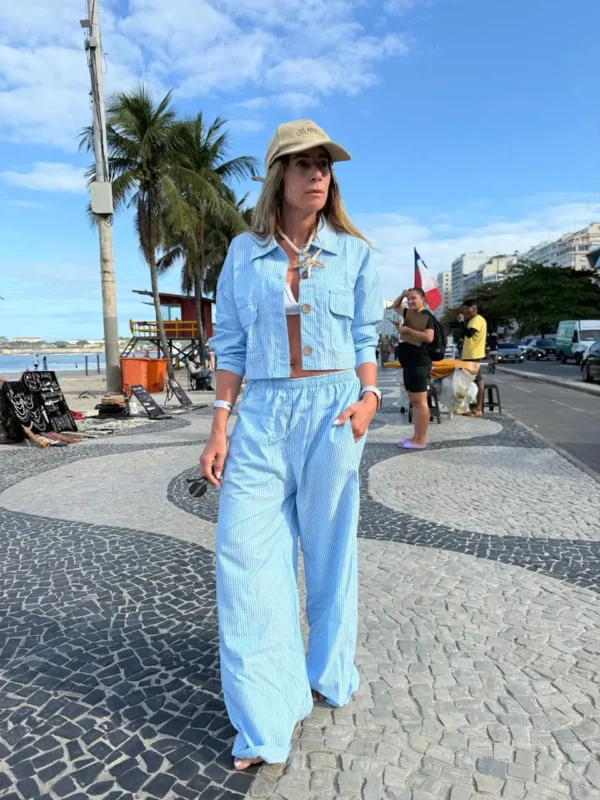 Pantalon pijamero acasia celeste con rayas turquesa azules y blancas - Image 7