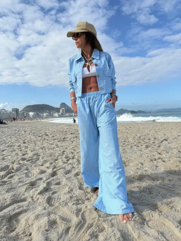 Pantalon pijamero acasia celeste con rayas turquesa azules y blancas - Image 8