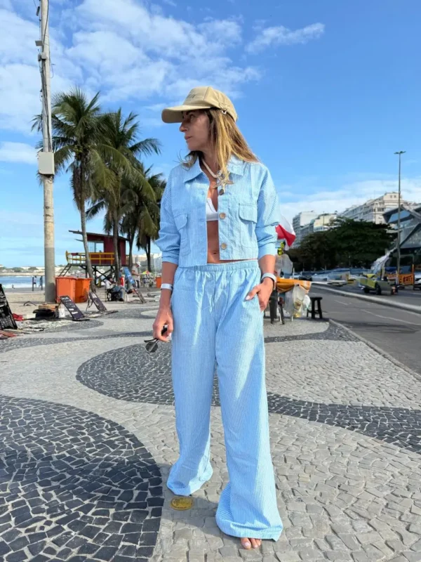 Camisa  Molly acasia celeste con rayas turquesa azules y blancas - Image 16