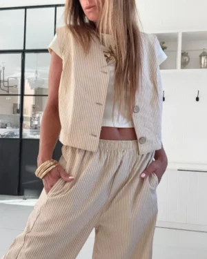 Chaleco pijamero acasia vainilla con rayas mostaza, blanca y gris