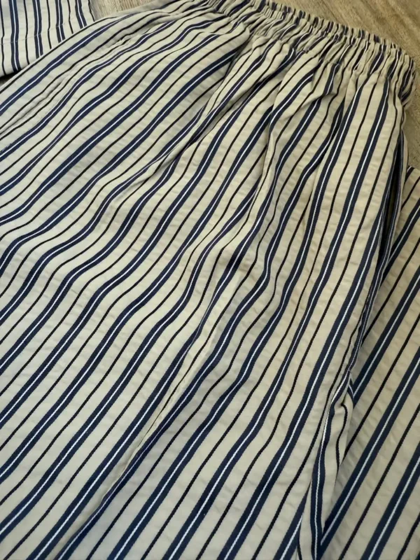 Camisa  Molly cedro rayada marino, fondo vison - Image 3