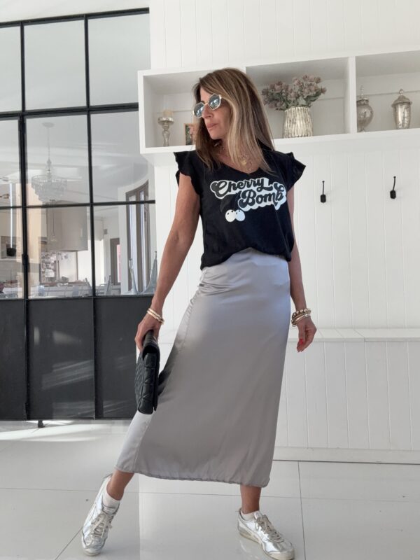 Remera ewa flame negra Cherry - Image 4