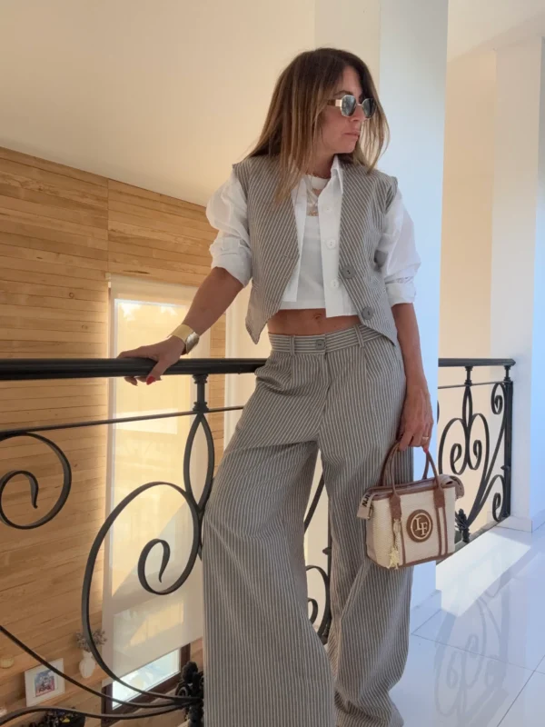 Pantalon sastrero ritta  lino Bari fondo negro rayas vainillas - Image 12