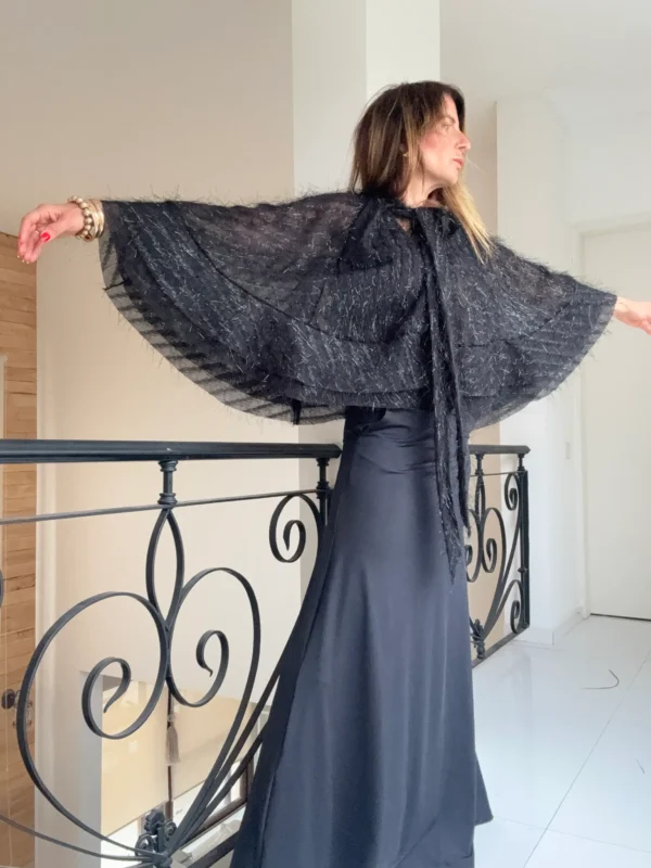 Blusa capita negra