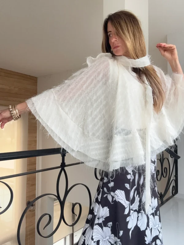 Blusa capita crema
