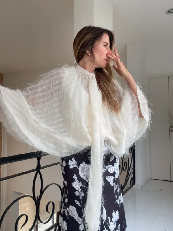 Blusa capita crema - Image 16