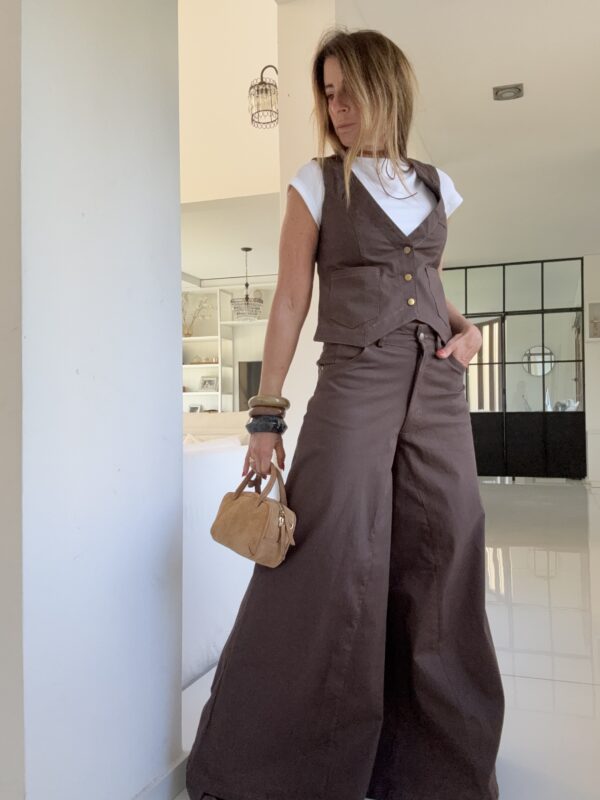 Chaleco chocolate Gabardina - Image 6