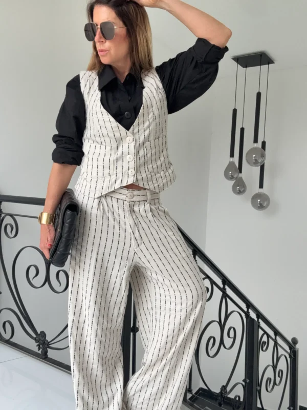 Pantalon sastrero ritta  lino Nantes rayado fondo crema rayas negras hilos plata - Image 23