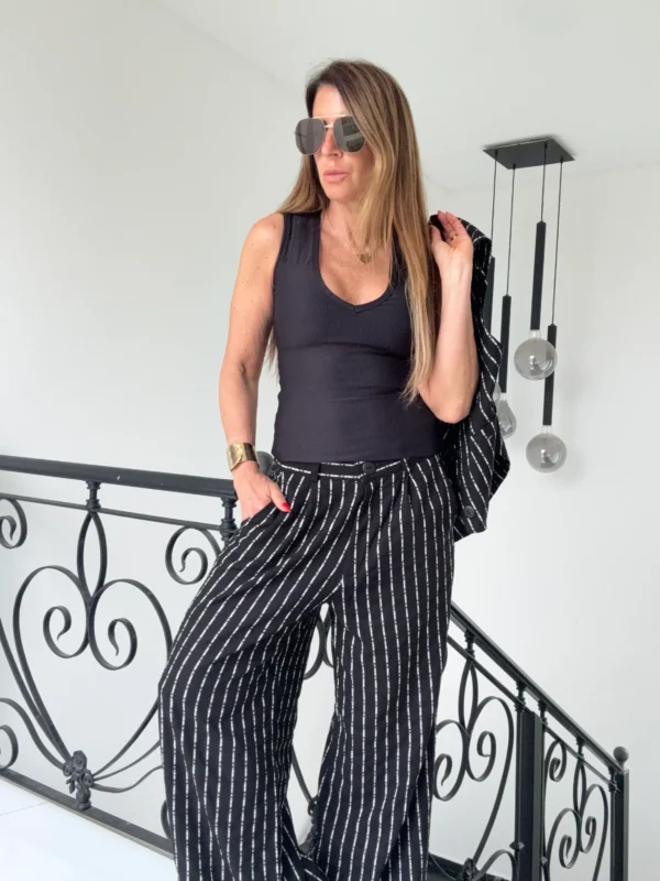 Pantalon sastrero ritta  lino Nantes rayado fondo negro rayas crema hilos plata - Image 14