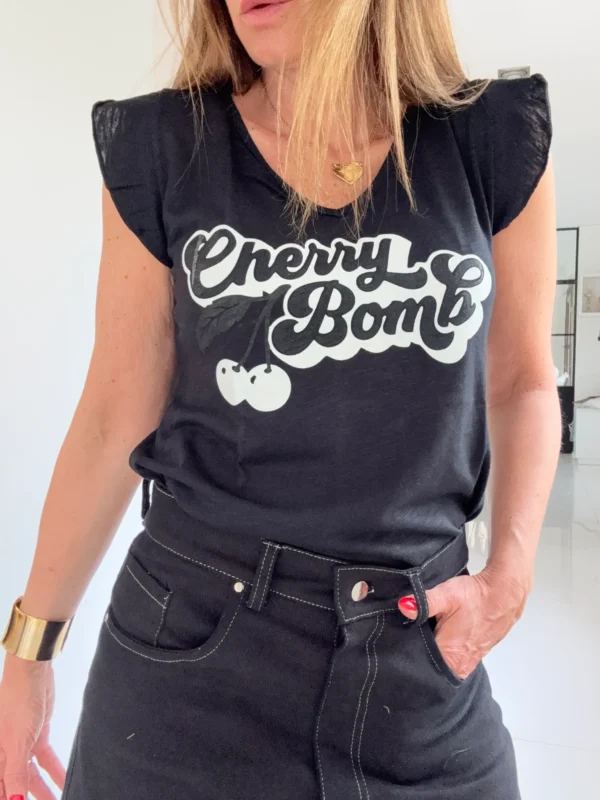 Remera ewa flame negra Cherry - Image 7