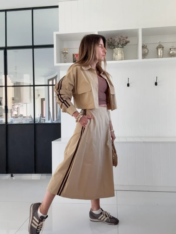 Falda Roca Casterly camel vivos chocolate - Image 15