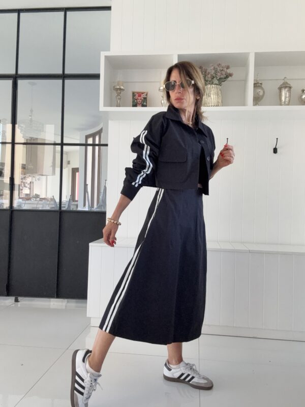 Chaqueta Roca Casterly negra vivos blancos - Image 4