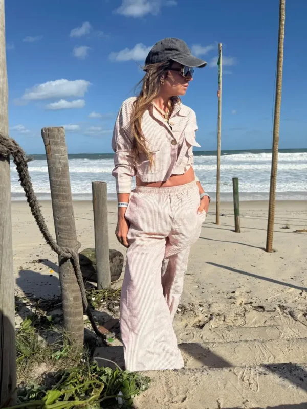 Pantalon pijamero acasia vainilla con rayas rosadas y azules - Image 14