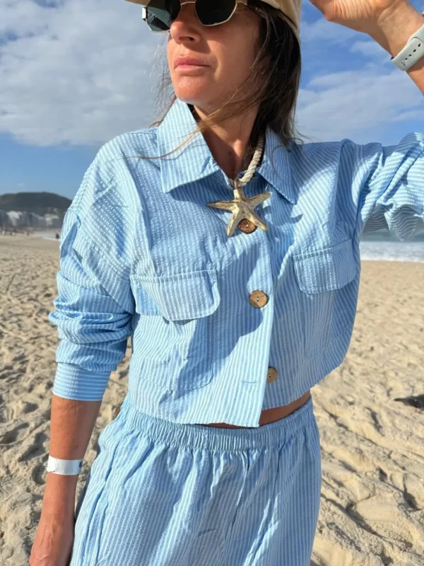 Camisa  Molly acasia celeste con rayas turquesa azules y blancas - Image 2