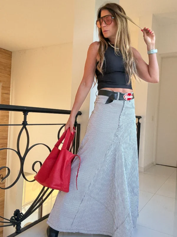 Falda crush gabardina rayada - Image 9