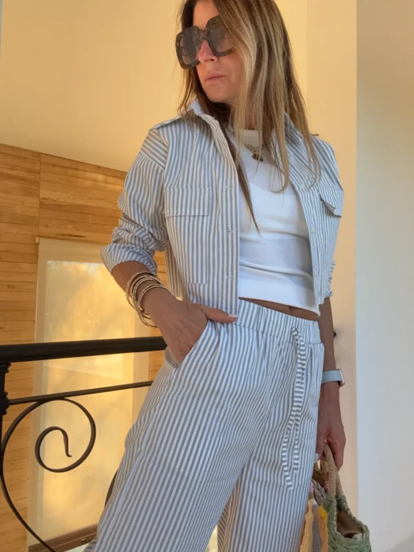 Camisa  Molly poplin rayado gris y blanco - Image 10