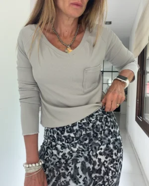 Remera charlotte cemento morley compacto