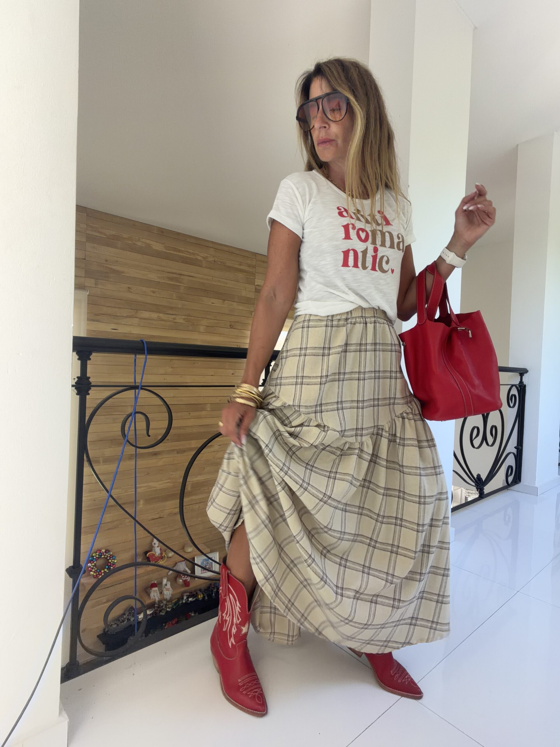 Remera blanca antiromantic smallest - Image 3