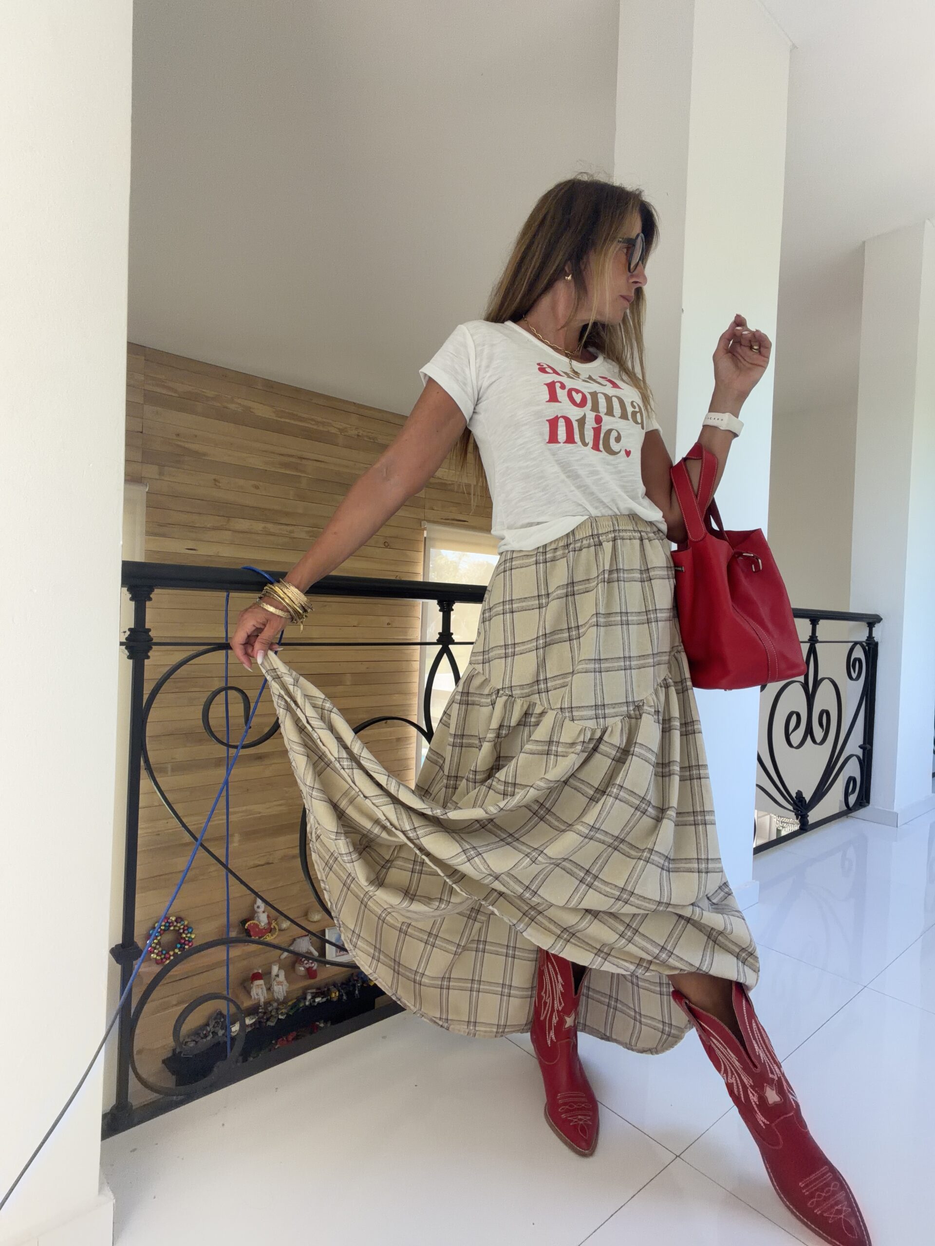 Remera blanca antiromantic smallest - Image 4