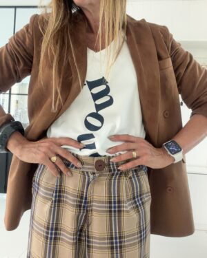 Musculosa ewa off white amour marino