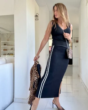 Falda Magic Kingdom negra lanilla vivos chocolate