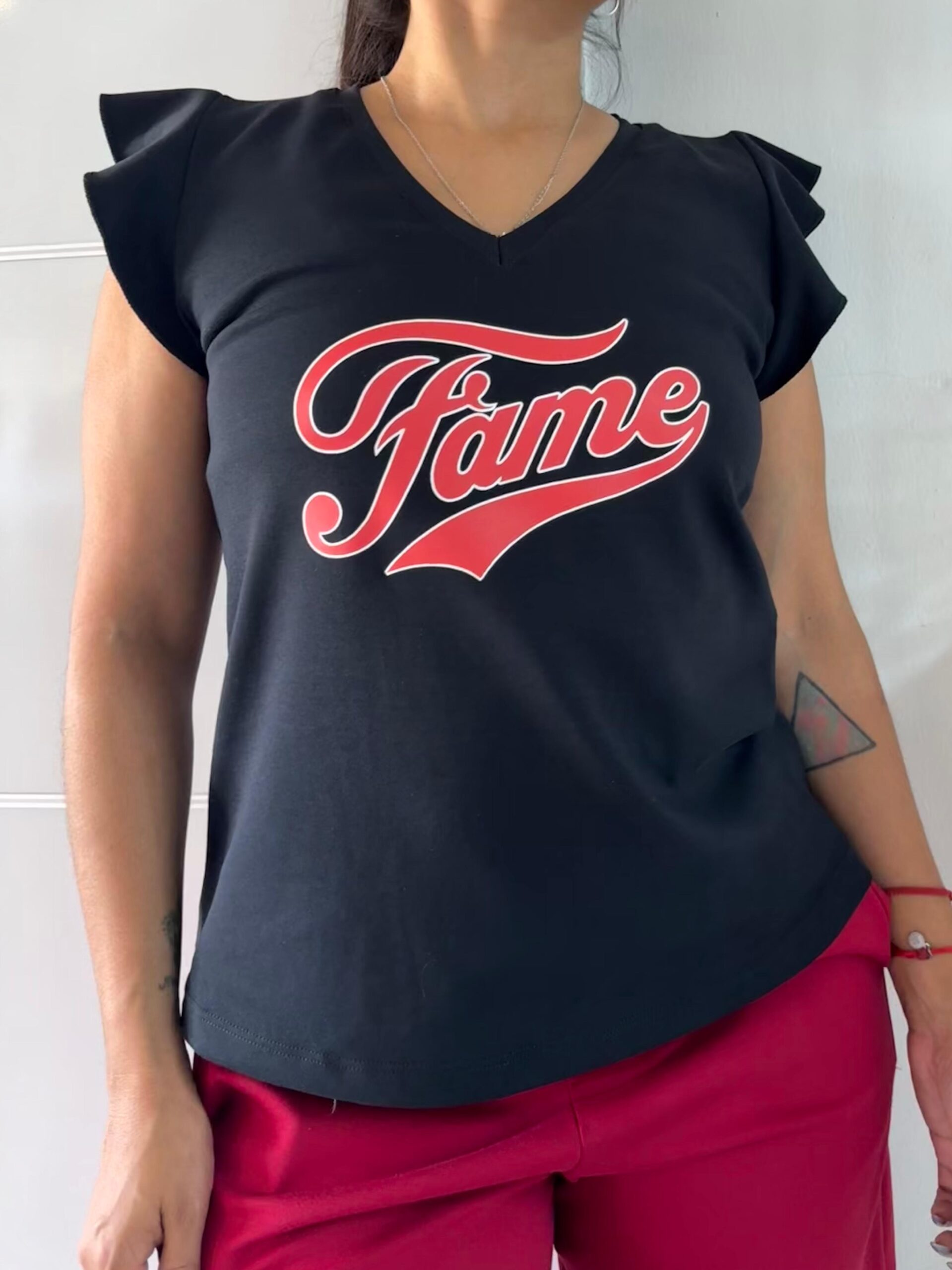 Musculosa ewa negra fame