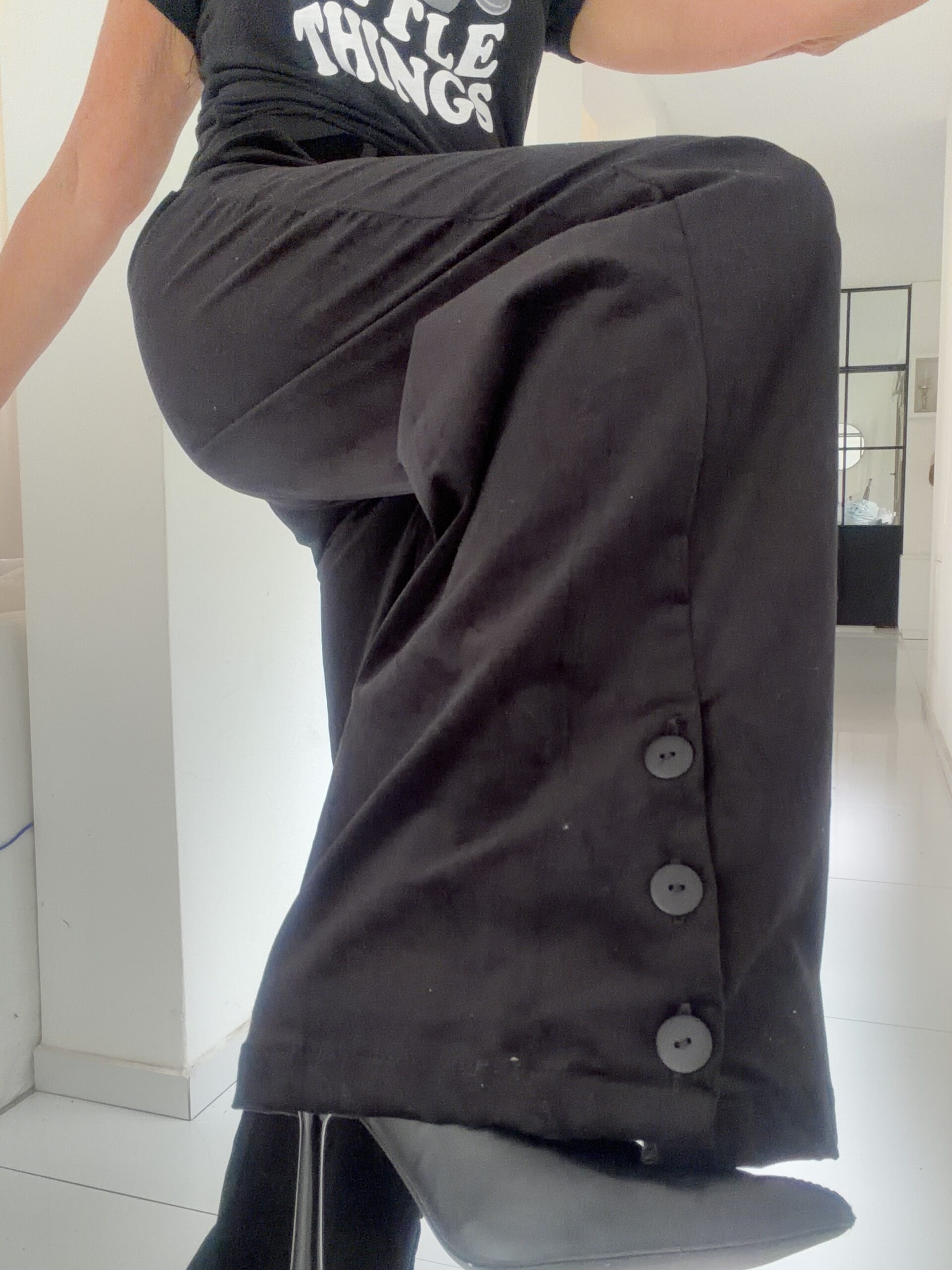 Pantalon GOT pana negro