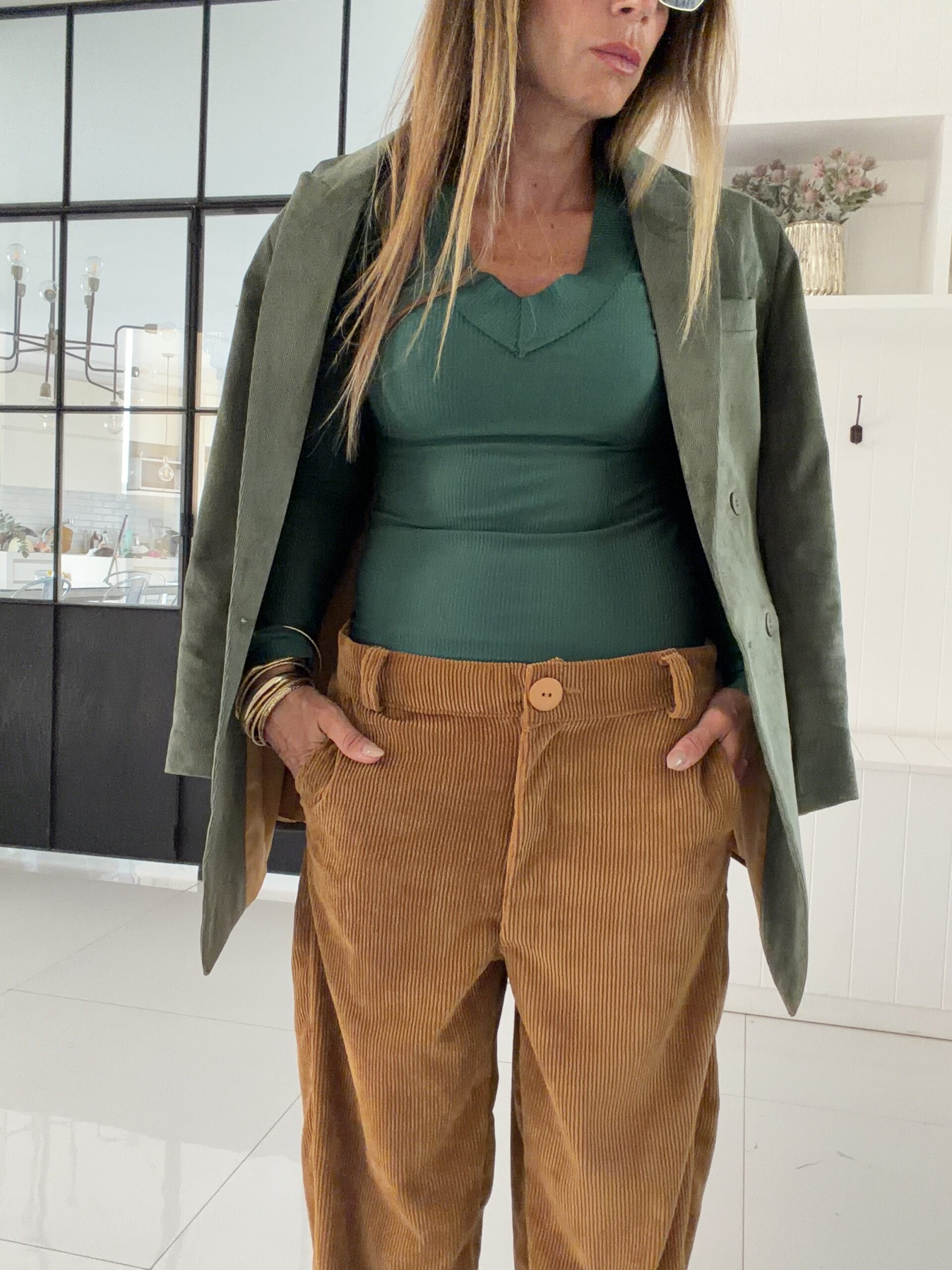 Pantalón Taipei caramel corderoy - Image 23