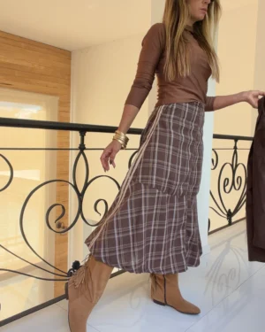 Falda  carrie escocesa chocolate